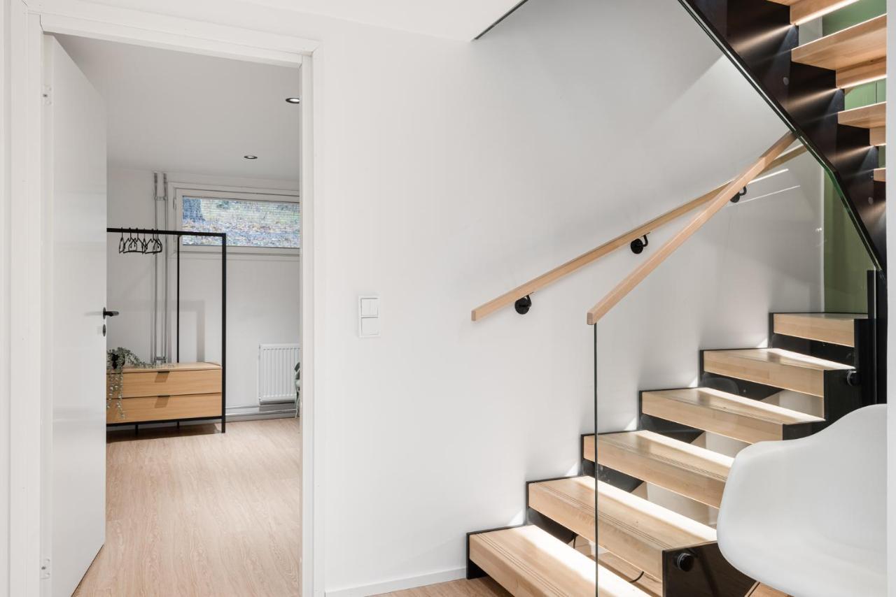 Kingwest - Free Parking, Sauna & 5 Bedrooms * Tampere