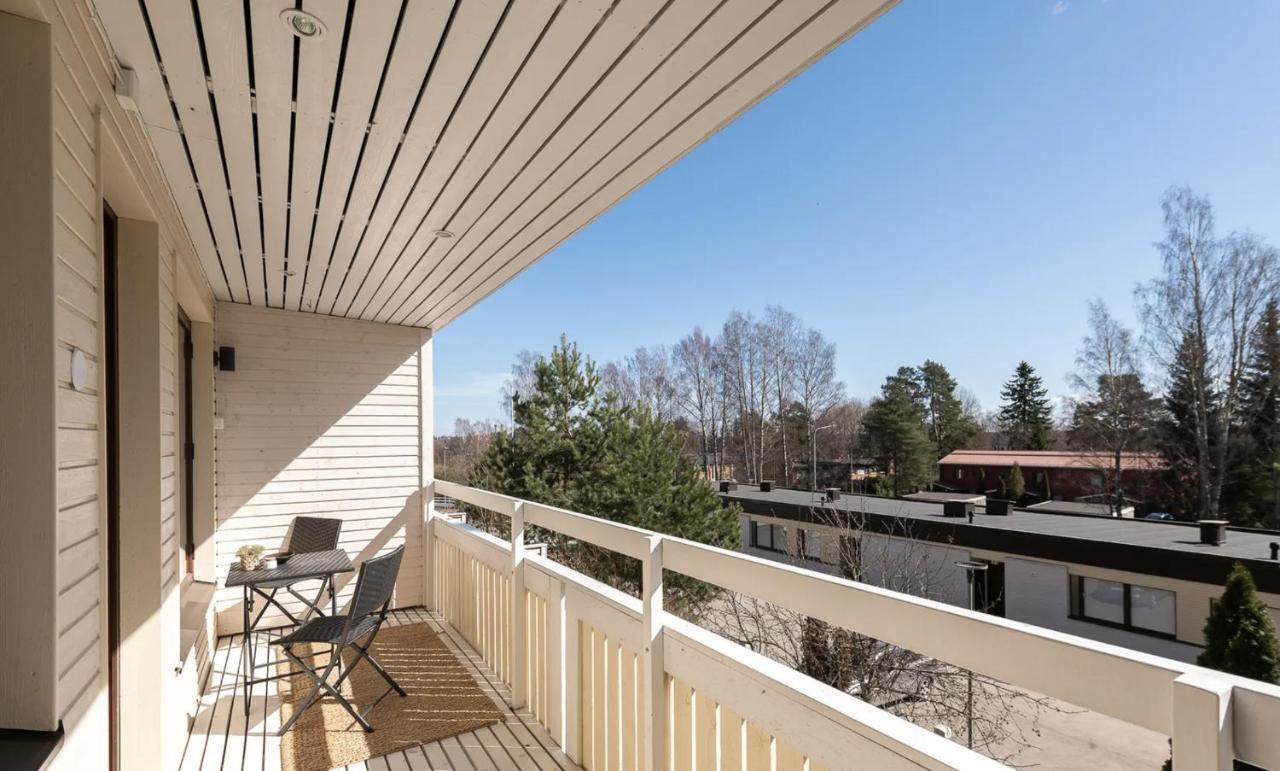 Kingwest - Free Parking, Sauna & 5 Bedrooms Tampere