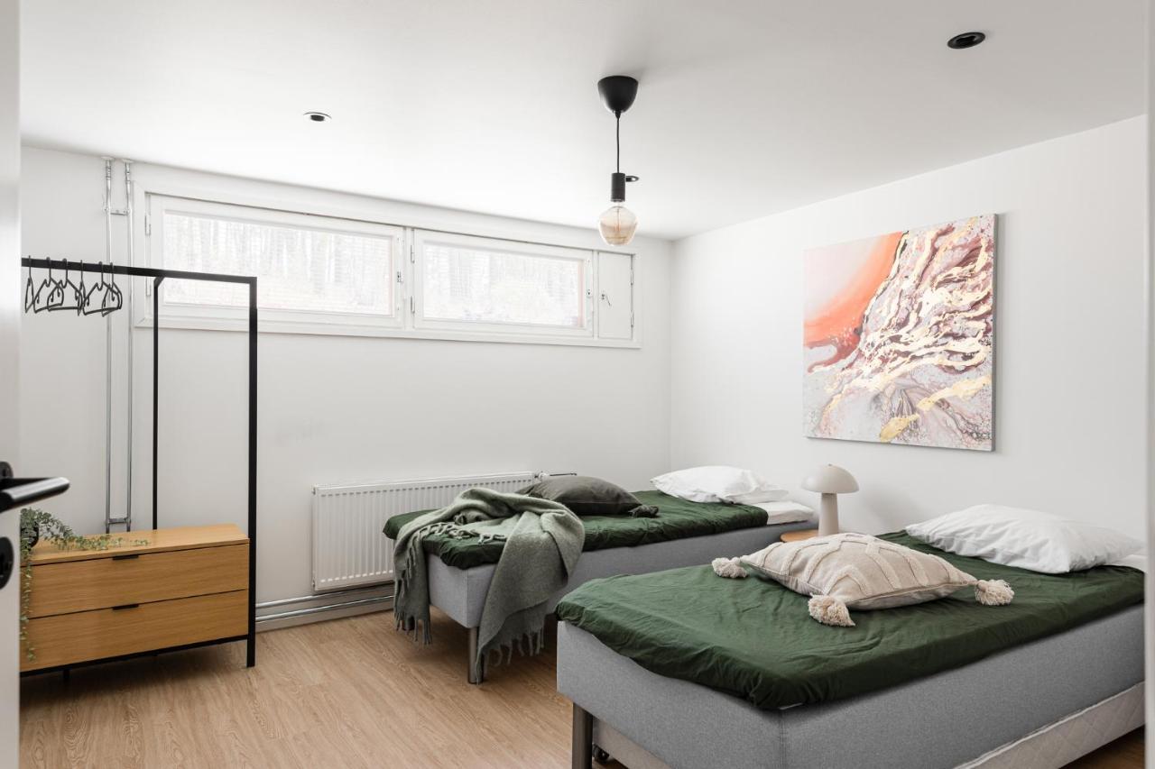 Apartment Kingwest - Free Parking, Sauna & 5 Bedrooms Tampere