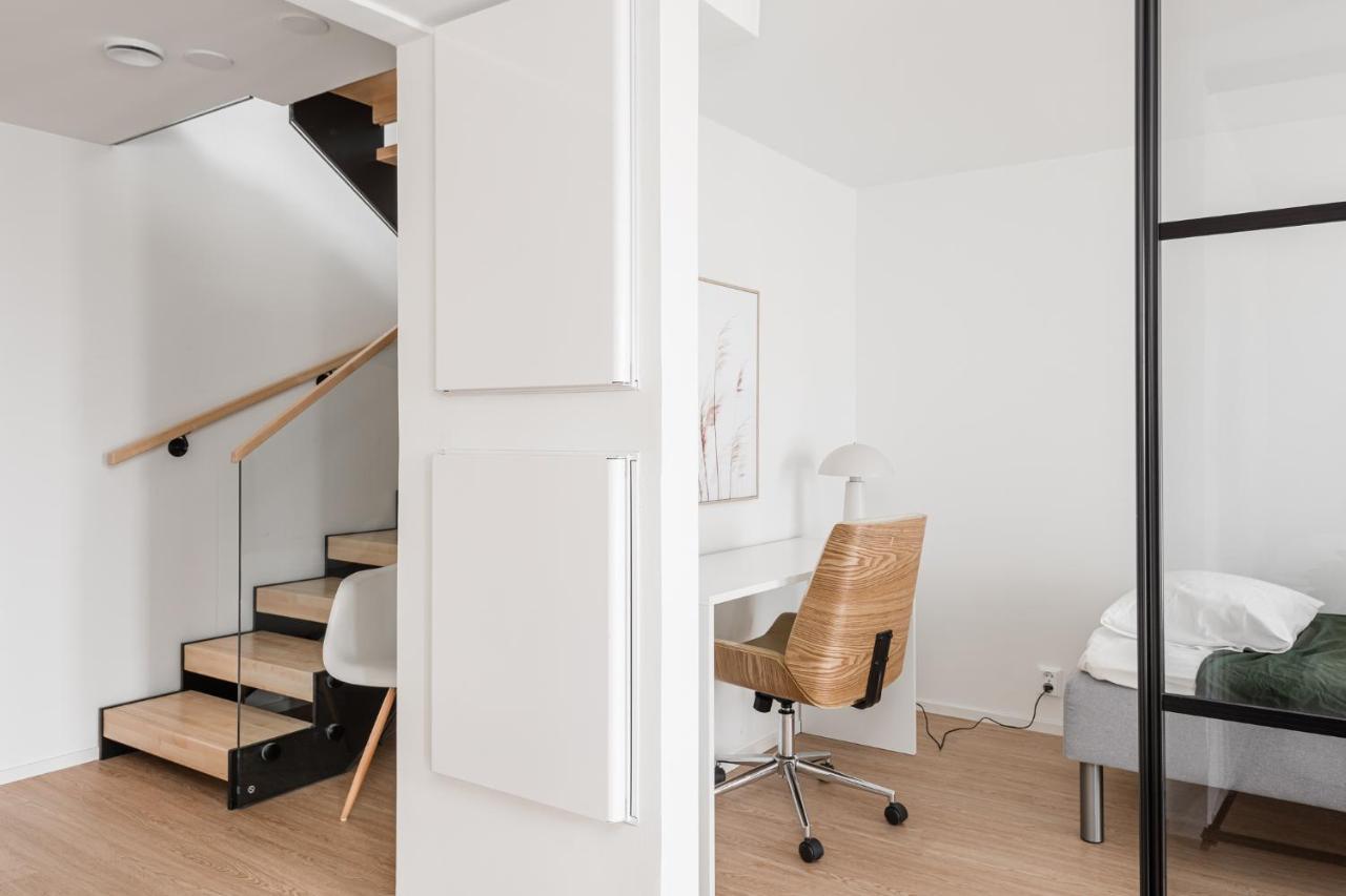 Kingwest - Free Parking, Sauna & 5 Bedrooms Apartment *