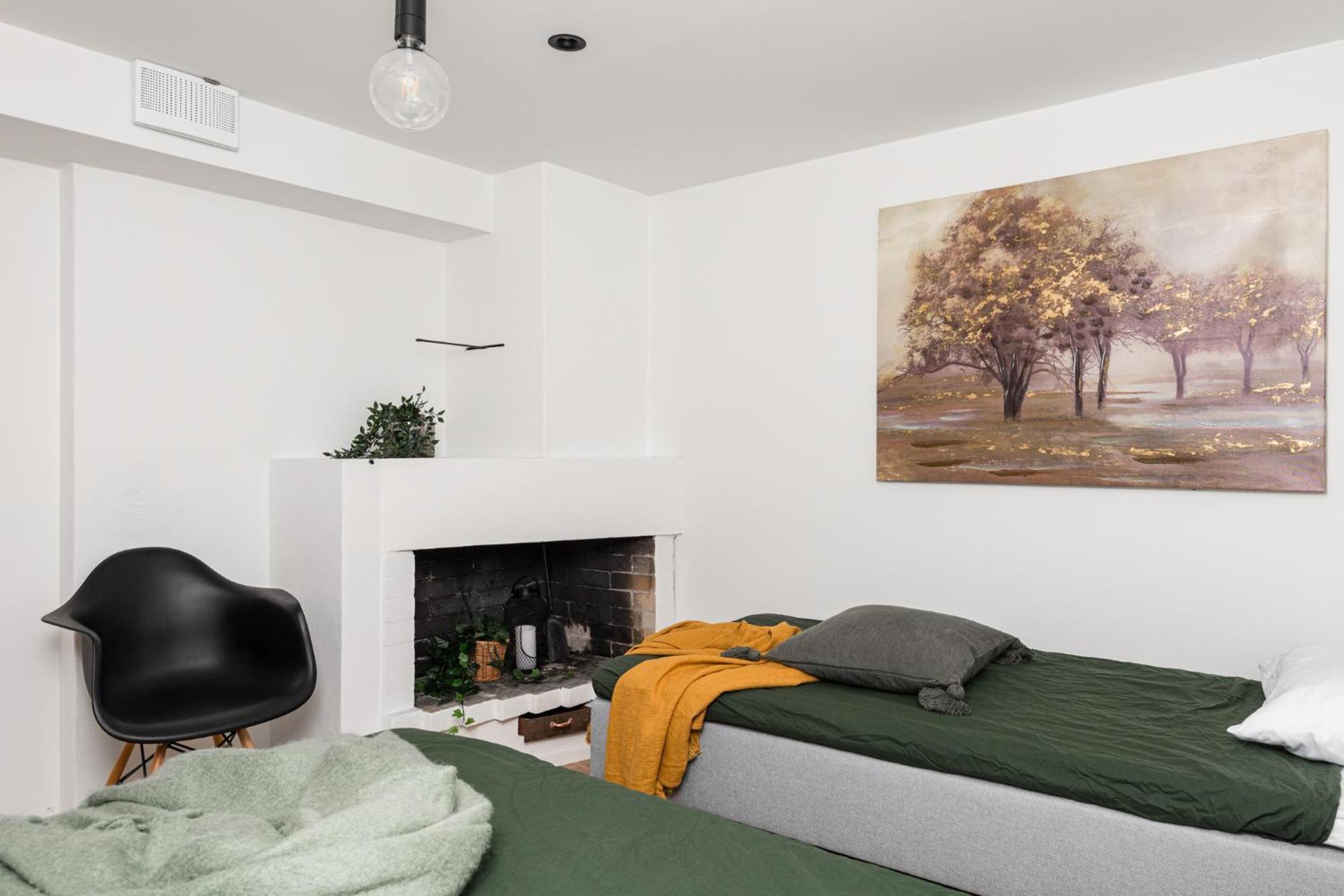 Kingwest - Free Parking, Sauna & 5 Bedrooms Tampere
